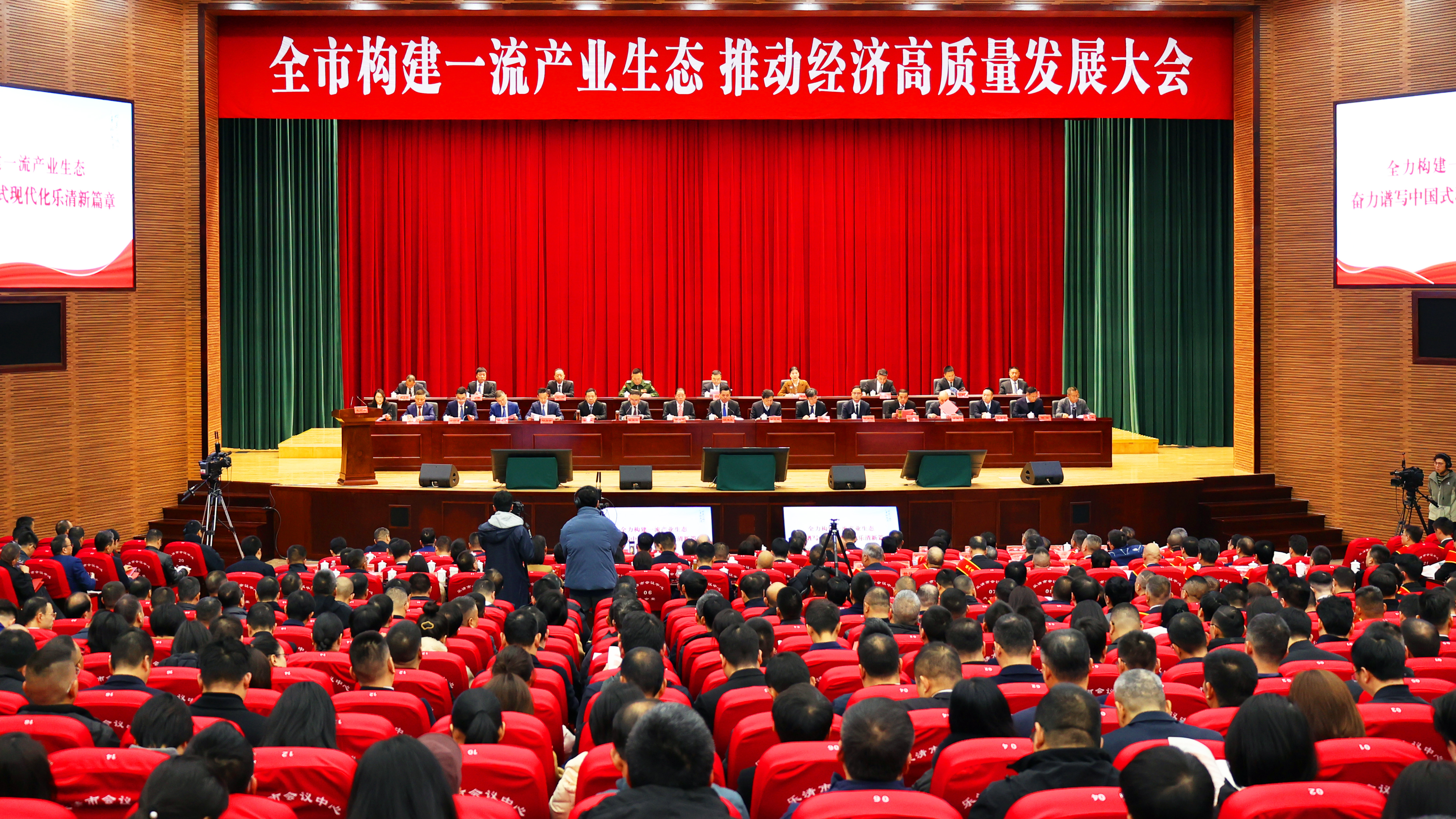 开门捷报！LETOU国际米兰获多项“热辣滚烫”大奖